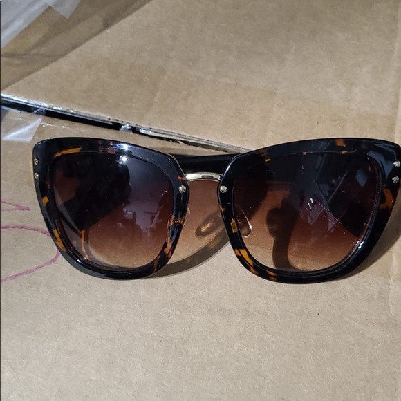 Sunglasses women - Picture 2 of 3